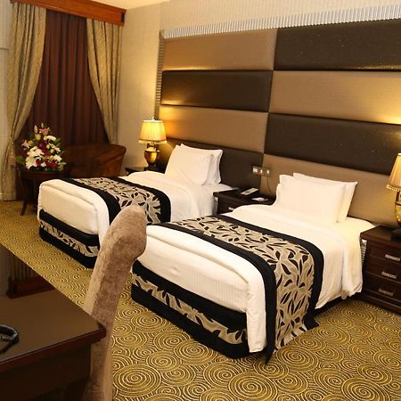 Abjad Crown Hotel Dubai Eksteriør bilde