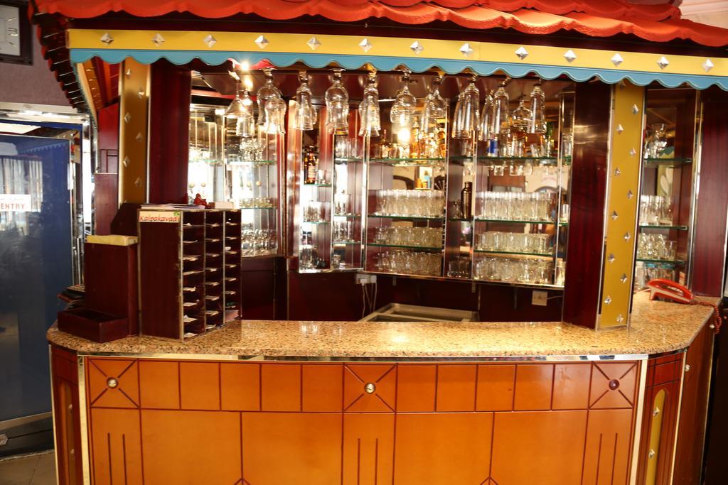 Abjad Crown Hotel Dubai Eksteriør bilde