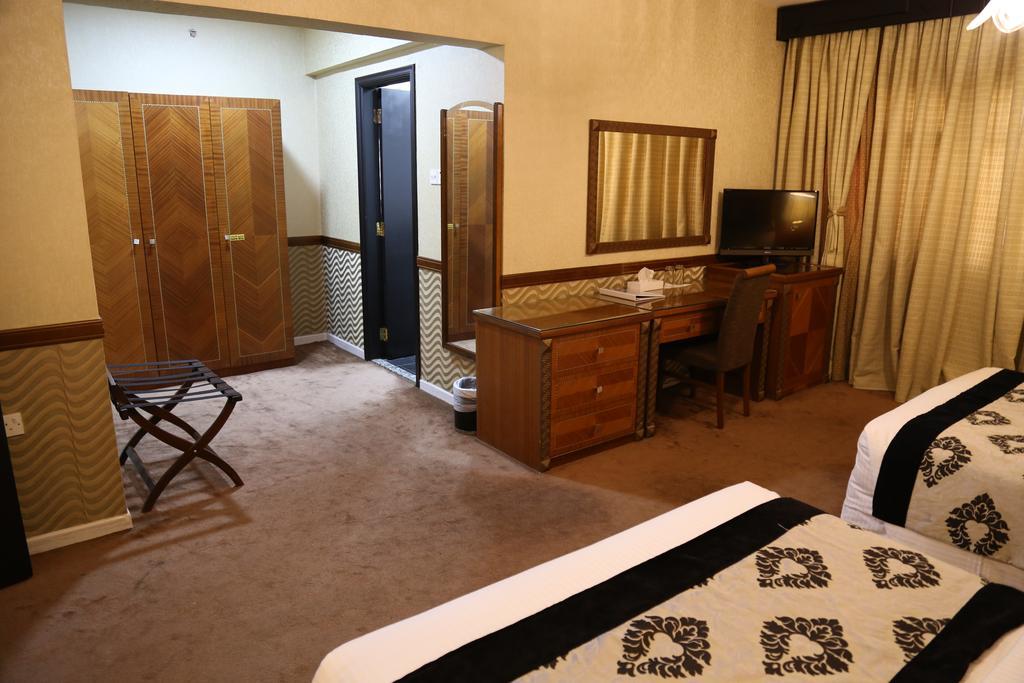 Abjad Crown Hotel Dubai Eksteriør bilde