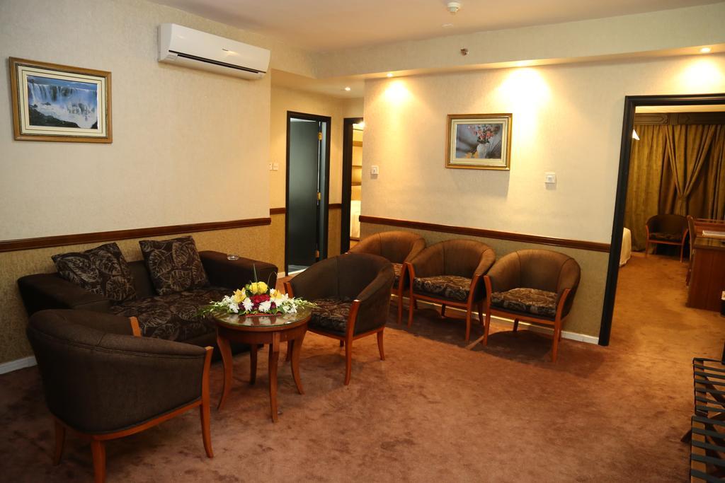 Abjad Crown Hotel Dubai Eksteriør bilde